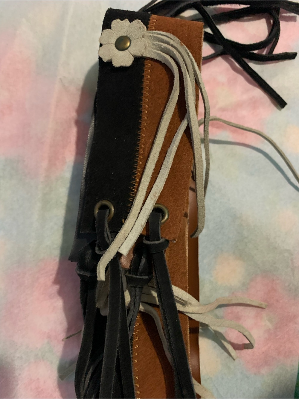 Two-Tone Brown and Black Suede Fringe Belt with Cream Floral Accents Rawhide Fri - Picture 6 of 7